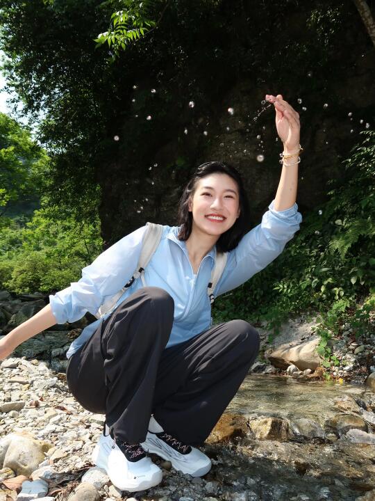 ･ﾟ☆ 👟 Hiking🌲蜜蜂岩夏日轻徒步