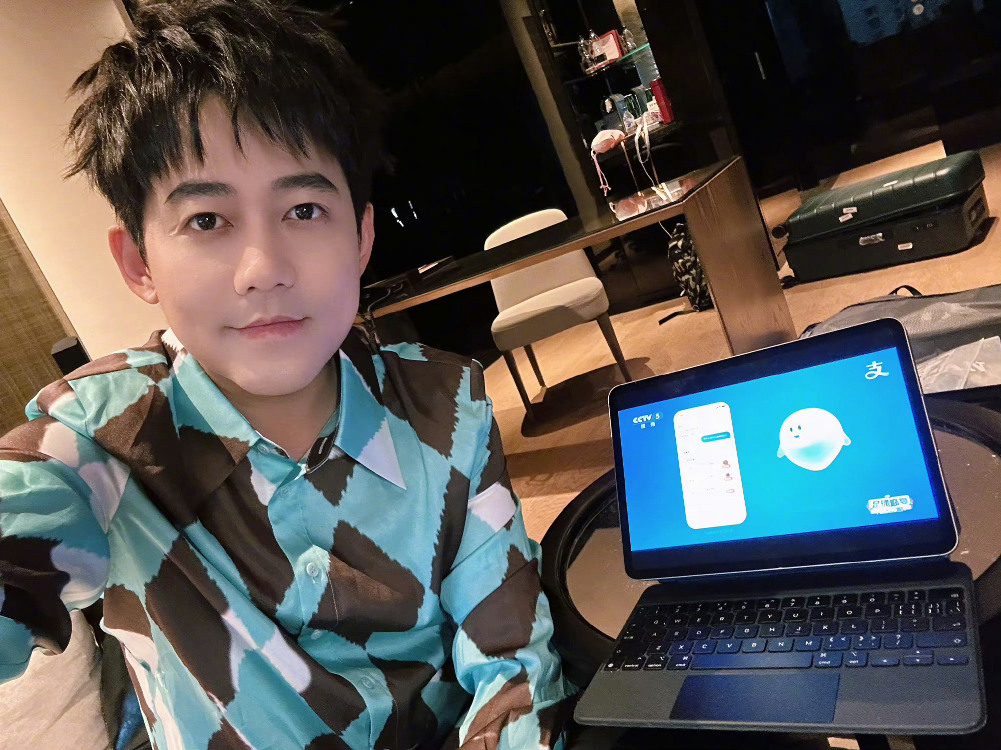 #AI都知道苏醒是足球解说员了#王子之前说Ai将会是科技领域最强赛道，这不AI都