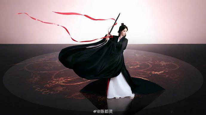 化解数次危机从容淡定，看《翘楚》只信陈都灵饰演的楚朝。陈都灵这个可靠感陈都灵主心