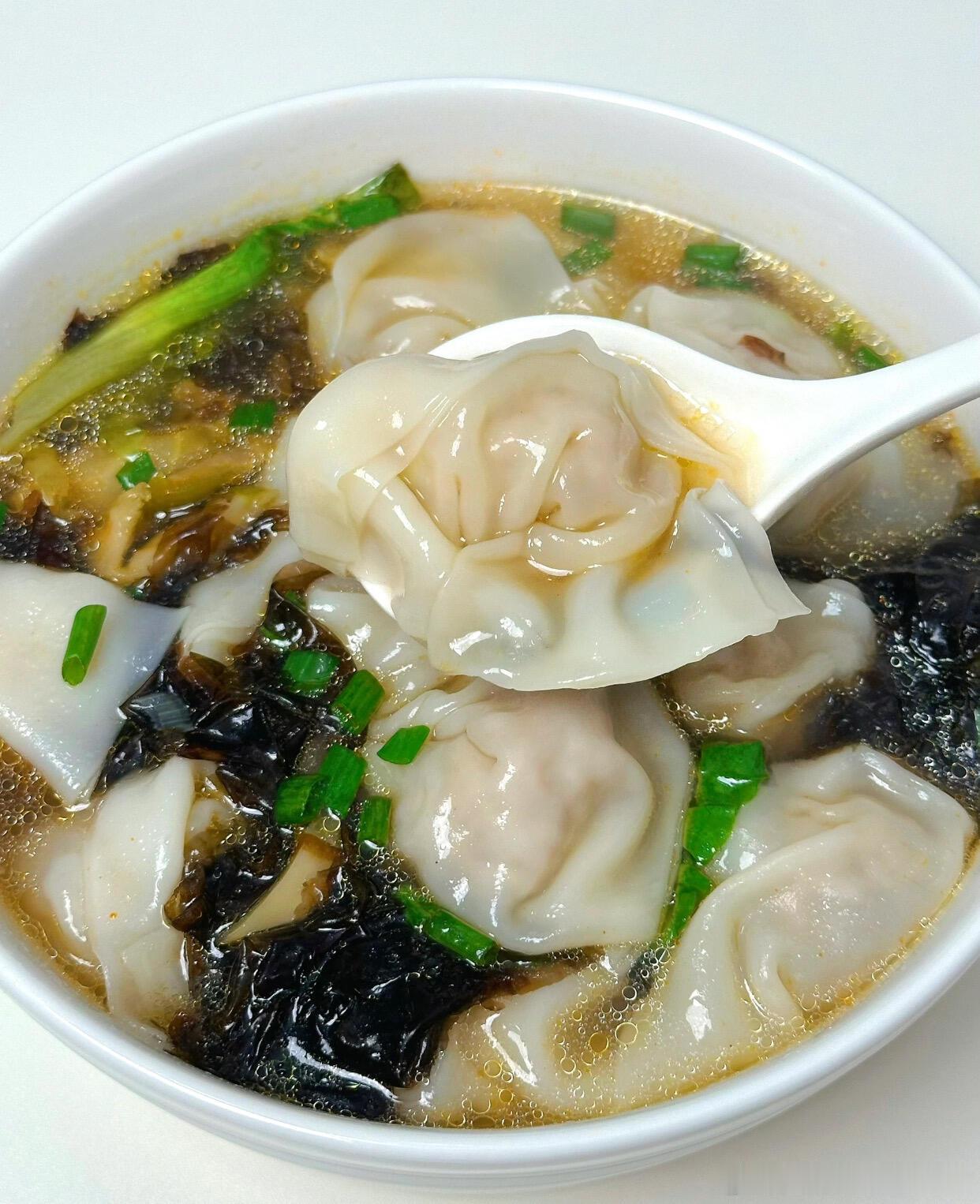 今天又吃馄饨啦～ ​​​