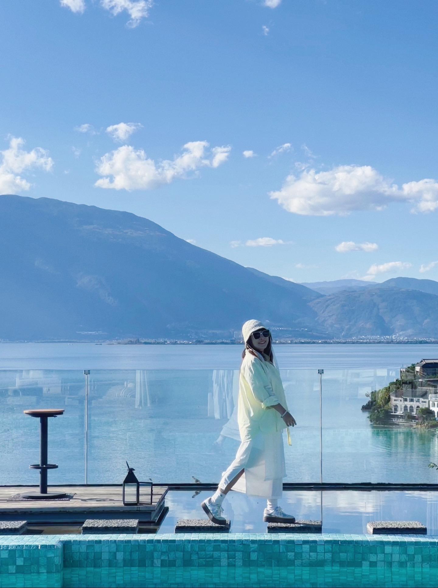 云南第1️⃣站感受大理疗愈之旅享南法假日。闹中带静！在这里看洱海 吹海...