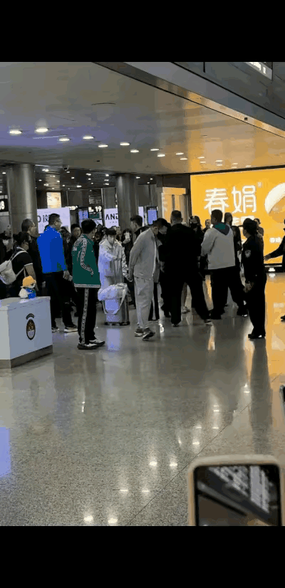 澳门世界杯国乒实现男女双冠，
莎莎拿到三连冠的同时，
王楚钦也首次夺得世界杯男单