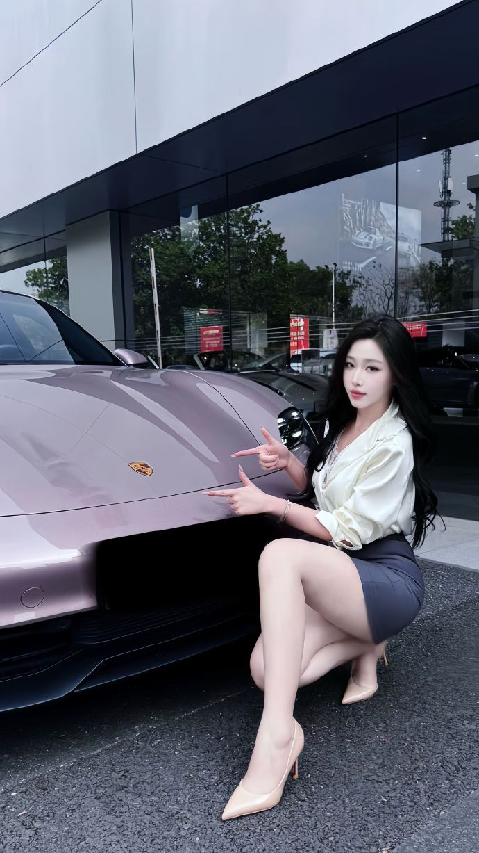 保时捷冰莓粉 