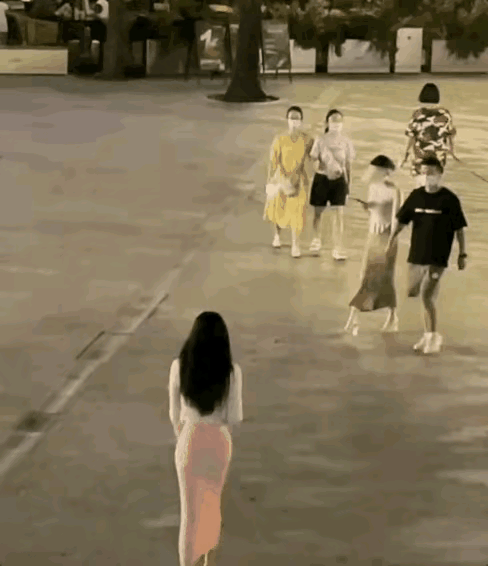 唉…没办法，这是男人的本能。
得了，回家等着挨揍吧[捂脸]