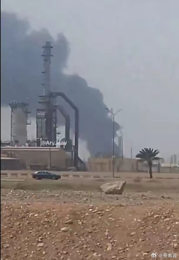 美国允许伊朗石油继续从海湾地区出口美国财长贝森特公开宣布：允许伊朗石油从海湾流出