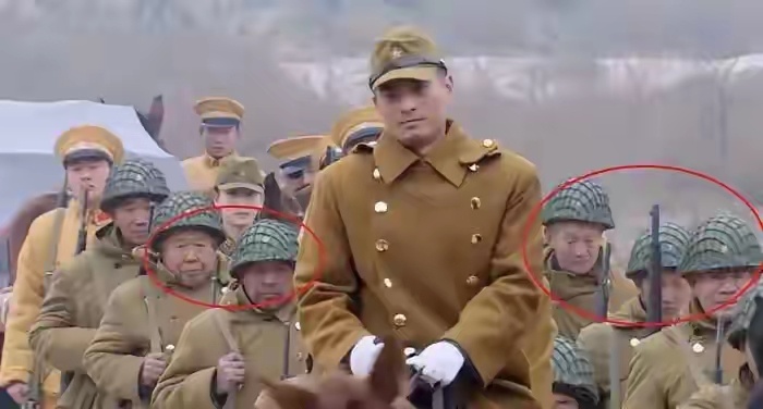 原来现在群演这么难找了 