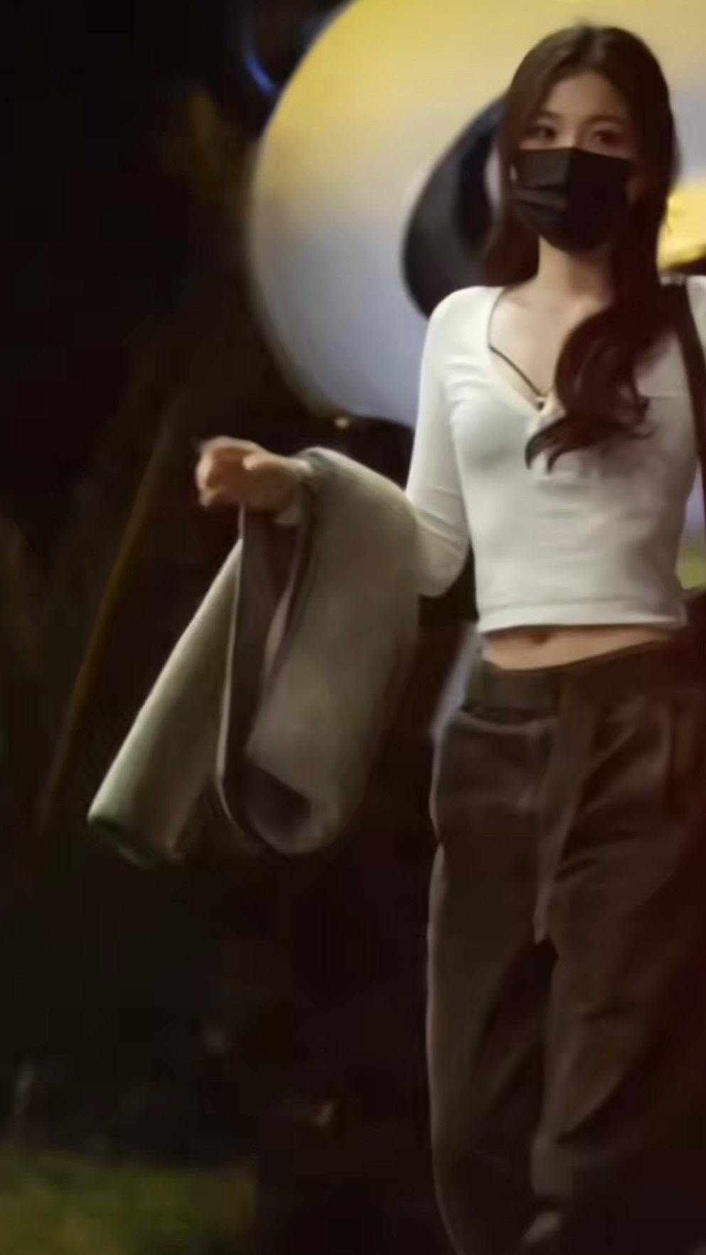 来自星星的穿搭 我不行了今天这个bra太sexy了我一直在喷鼻血 [捂嘴哭][捂