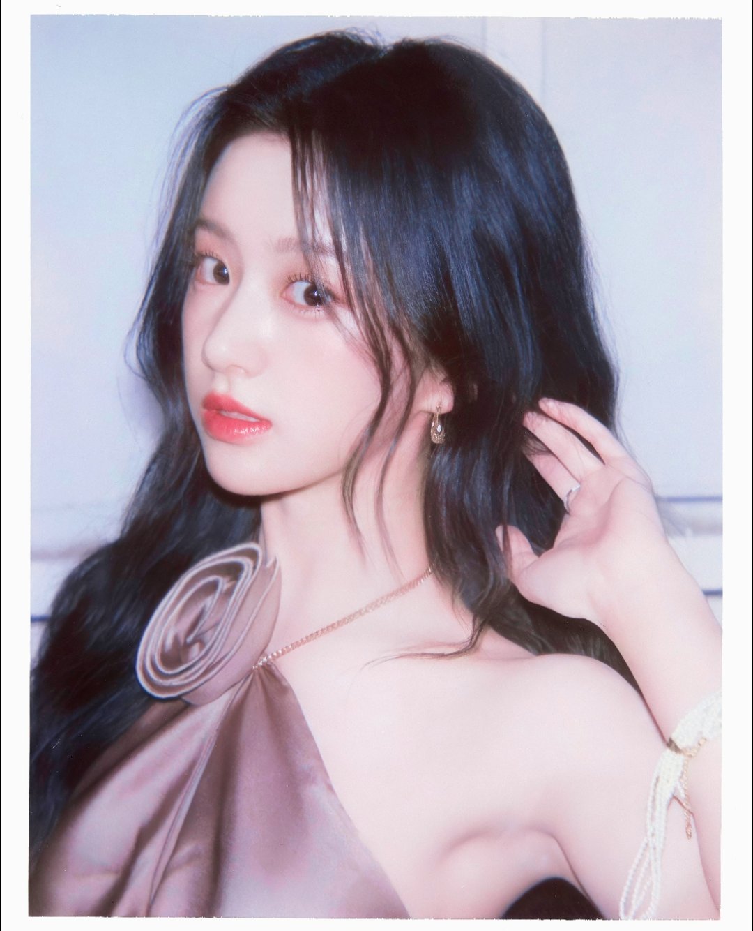 ₊✰我眼中的蓝🦋˚🧊*包上恩 ​​​