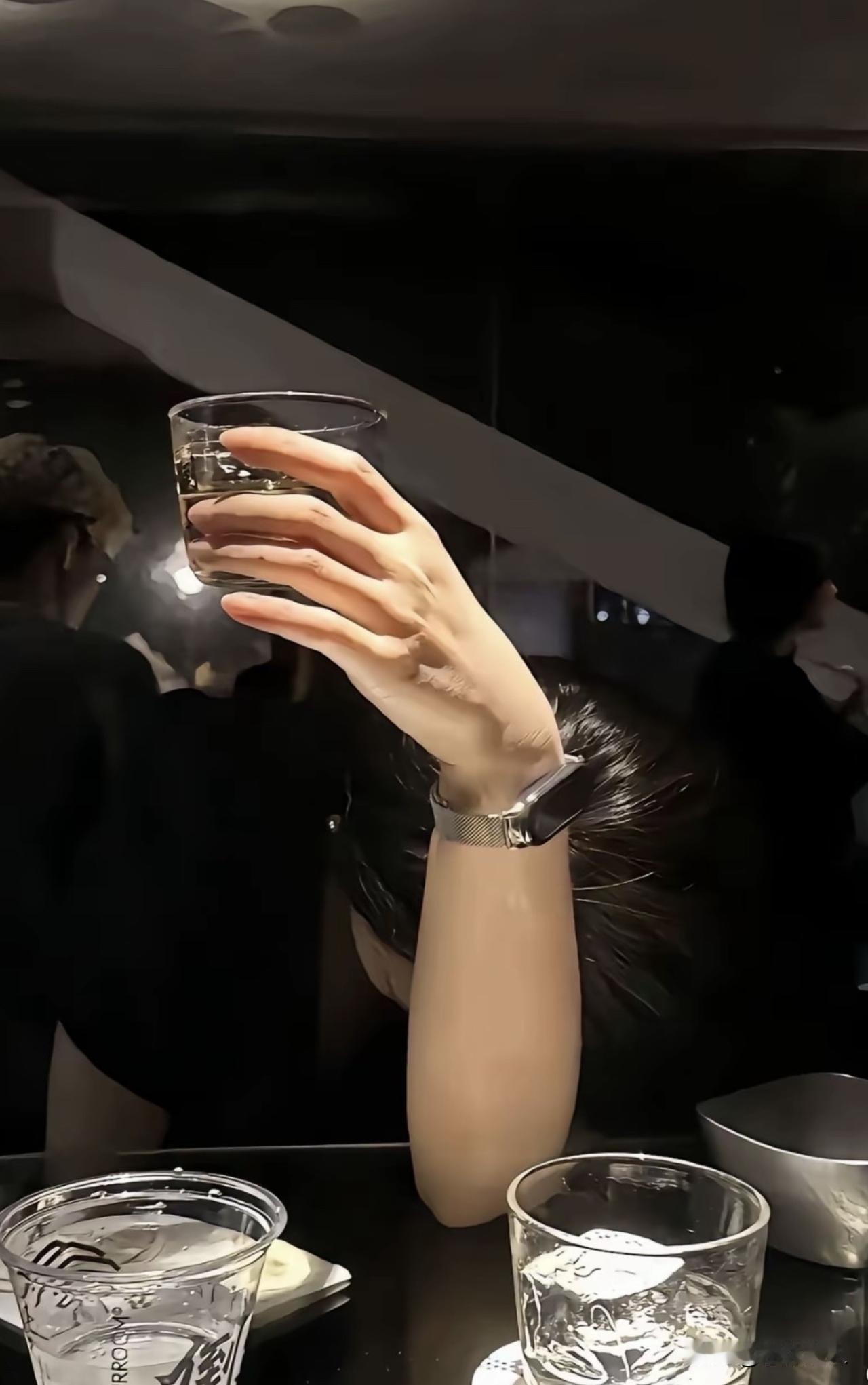 新思维：让灵魂认识灵魂，让良人遇见良人

清晨，天地浑然一体，还没死的万物，又都