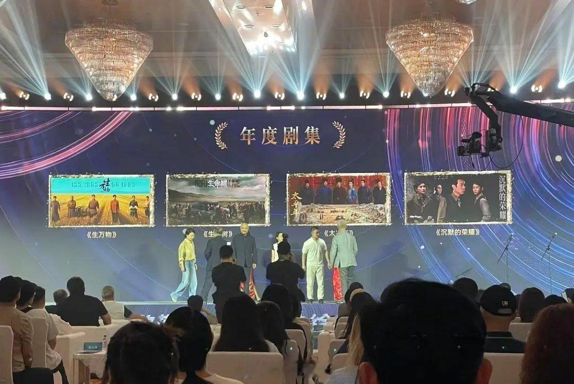 2026视听春交会，杨紫🍇三部作品，《生命树》《国色芳华》《家业》全部上榜 