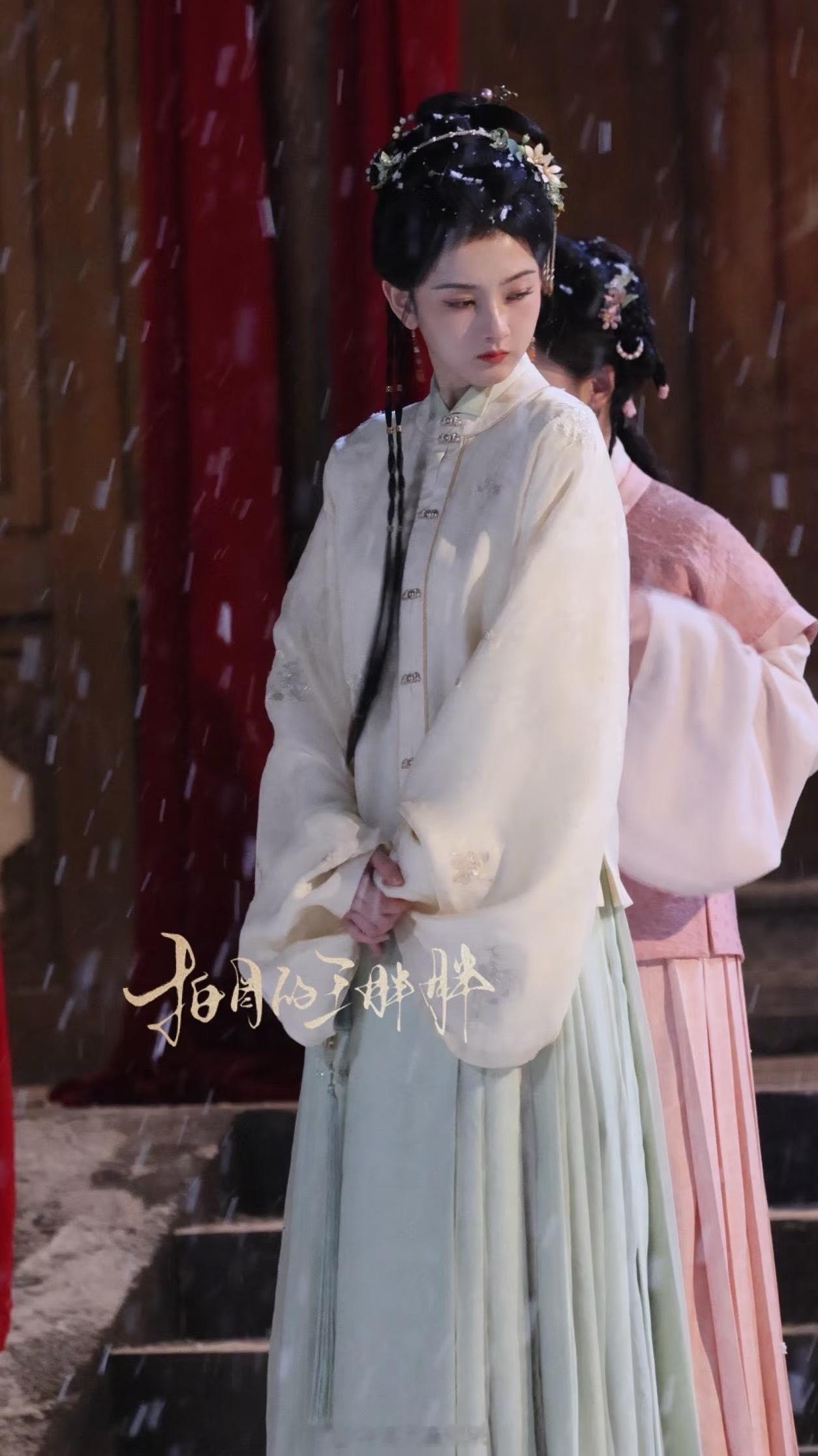 太漂亮了芙芙[泪]宋祖儿表妹万福雪中路透 ​​​