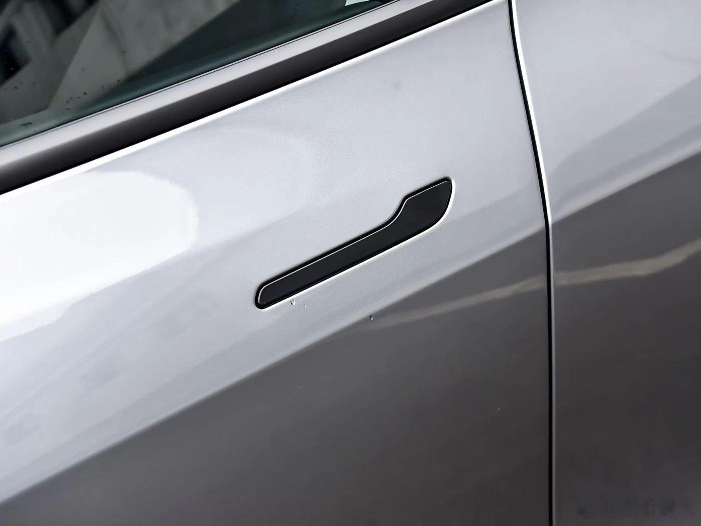 你的车有机械门把手吗 在汽车行业不断发展变革的当下，汽车门把手这一看似不起眼的部