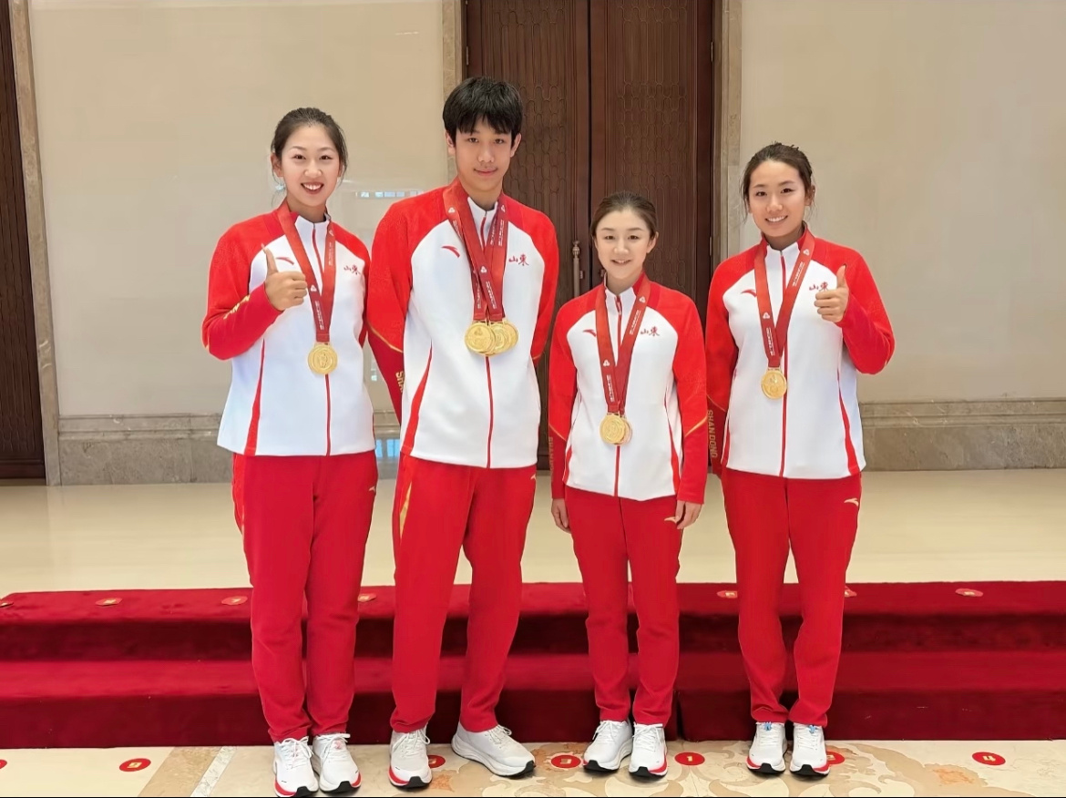 我为陈梦发声谁也不知道表彰大会那天陈梦儿拍了多少合照