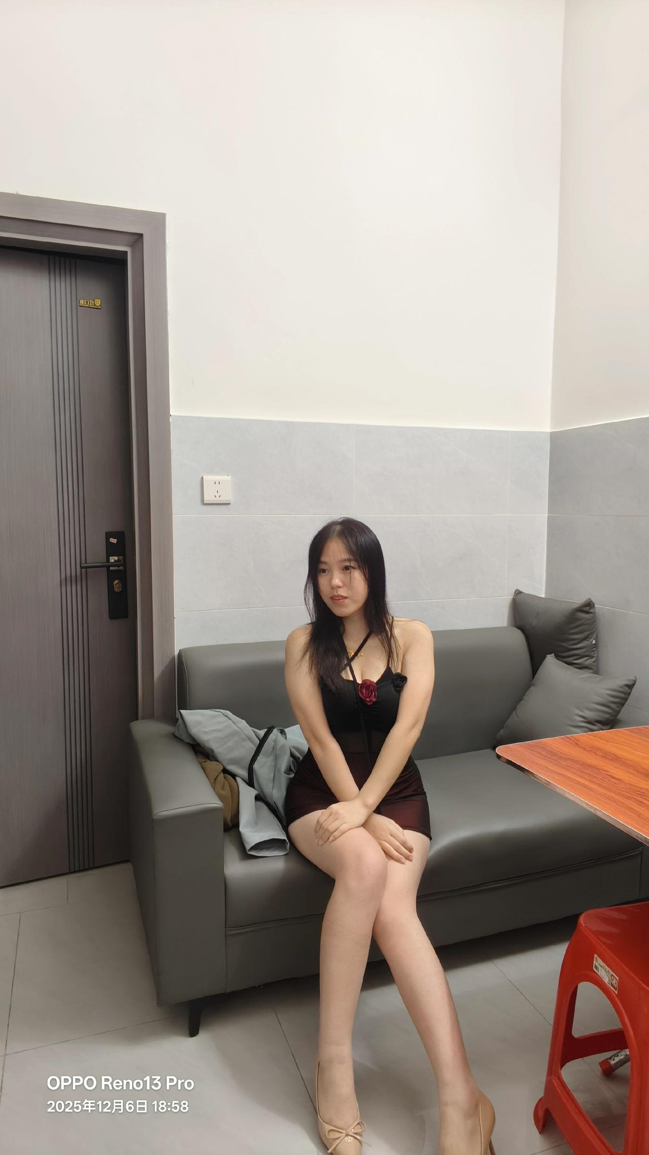 小时候以为只要跟男生牵手就会怀孕的有没有😂