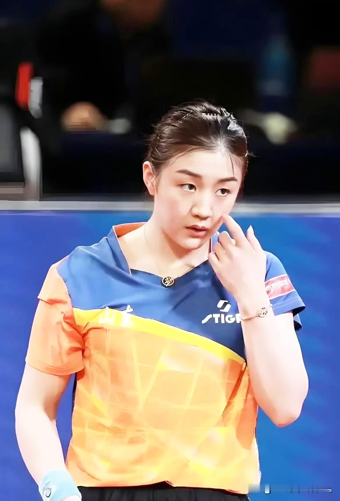 有没有一种可能？陈梦不是嫁不出去，是普通男生真的够不上她的择偶标准！
 
先声明