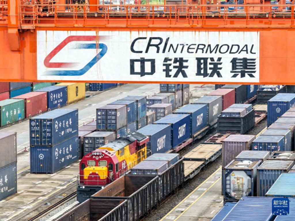 中波双方谈完，波兰当着全球公布重大喜讯，欧盟：为何运气如此好
     
202