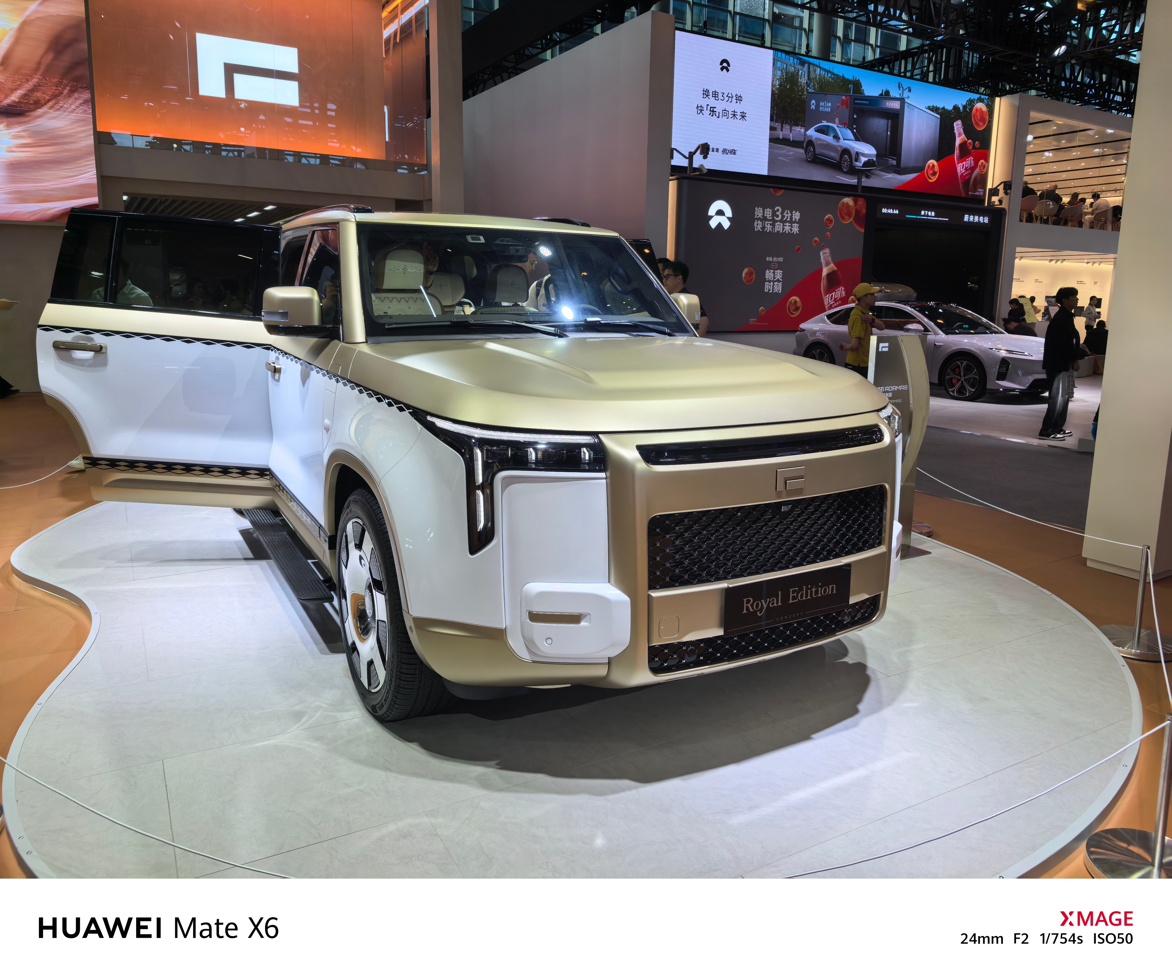 广州车展还能看到ADAMAS的皇家定制版，99万元的受众在中东，我觉得带头巾的富