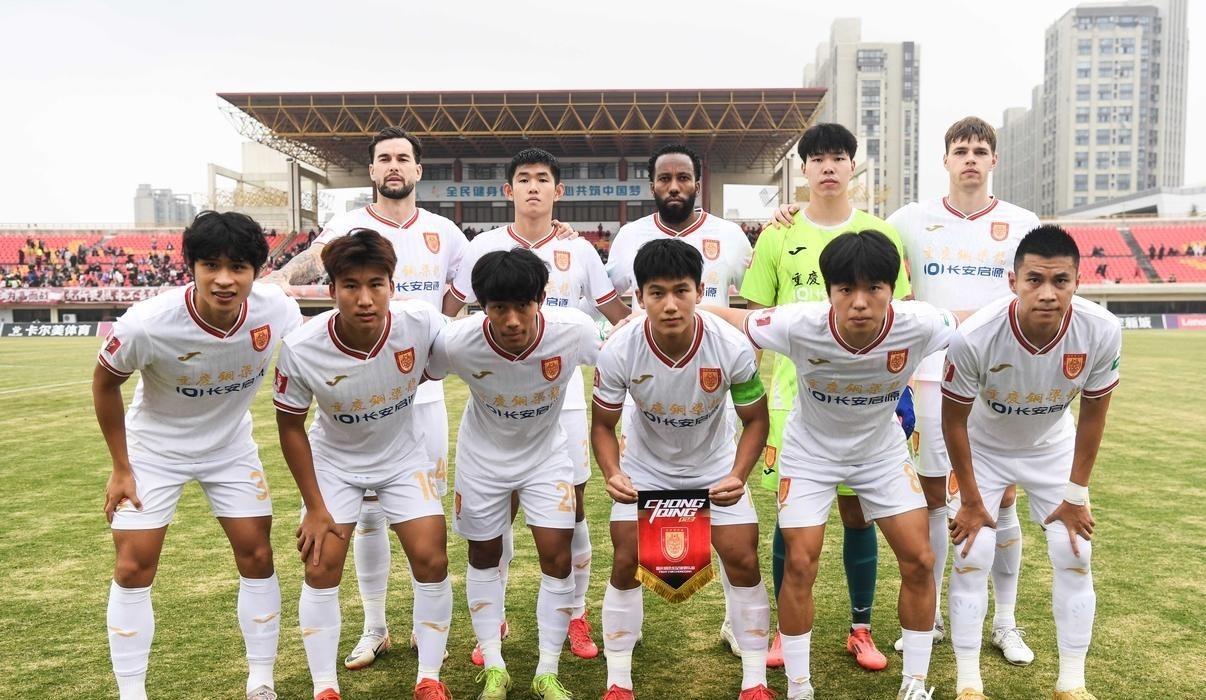 铜梁龙升超成功：中甲赛场上的逆袭传奇

“这支球队究竟靠什么创造了奇迹？”或许这