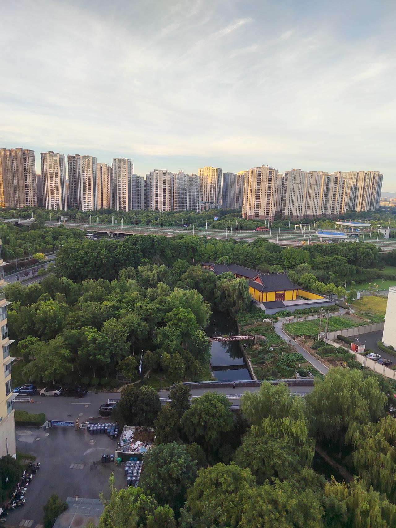 这么多年，第一次这么早起床，早睡早起，锻炼身体，简简单单几个字，多少人能做到？