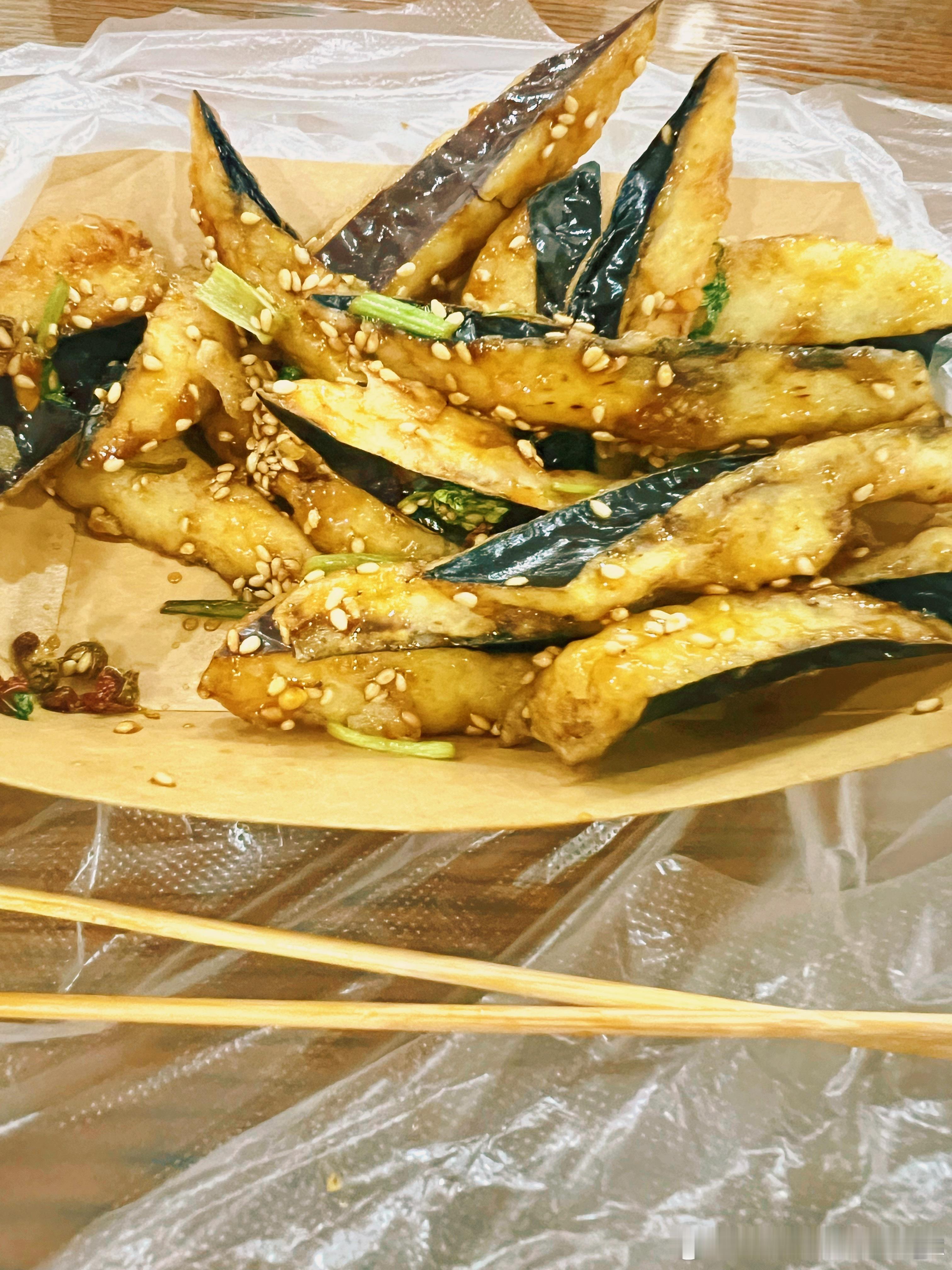 深夜再来一个美食真的好爱这一口超级超级好吃就是热量是真的超级超级高[允悲] ​​