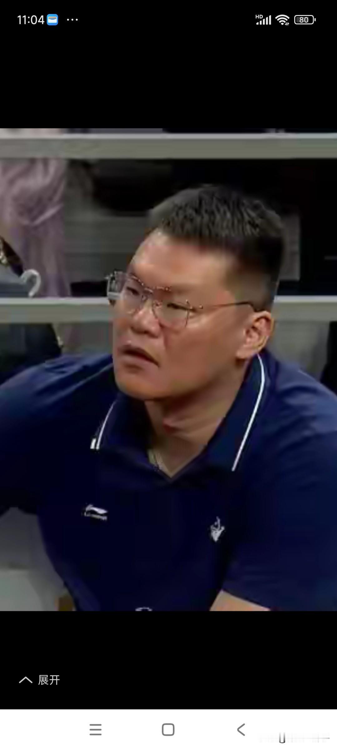 朱芳雨初显强硬，第一次直言对本赛季成绩不满意，这种表态和强硬再以往是没有的。广东