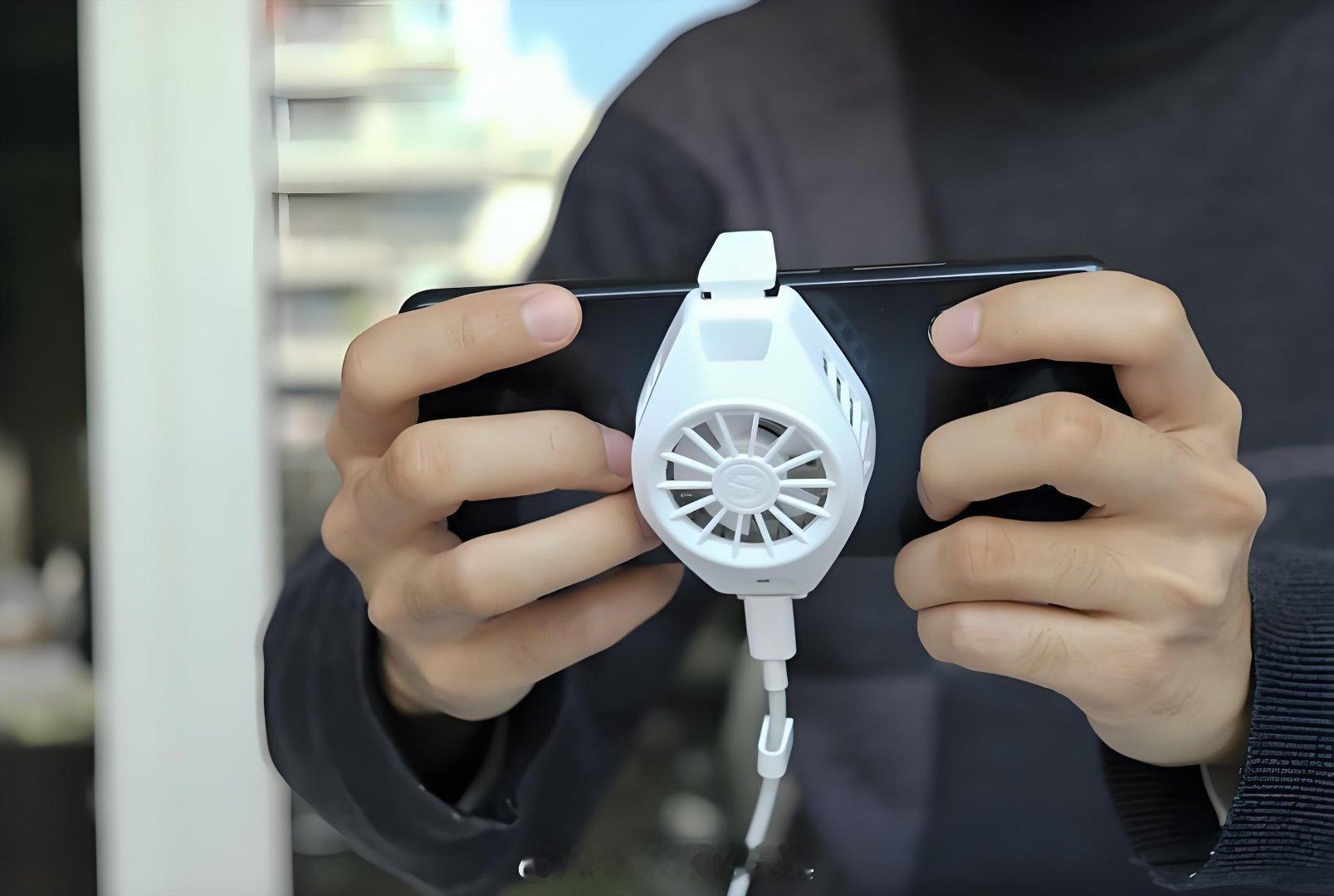 手机为什么要内置风扇内置风扇还是存在手机的细分品类中，比如主打性能和游戏的机型，