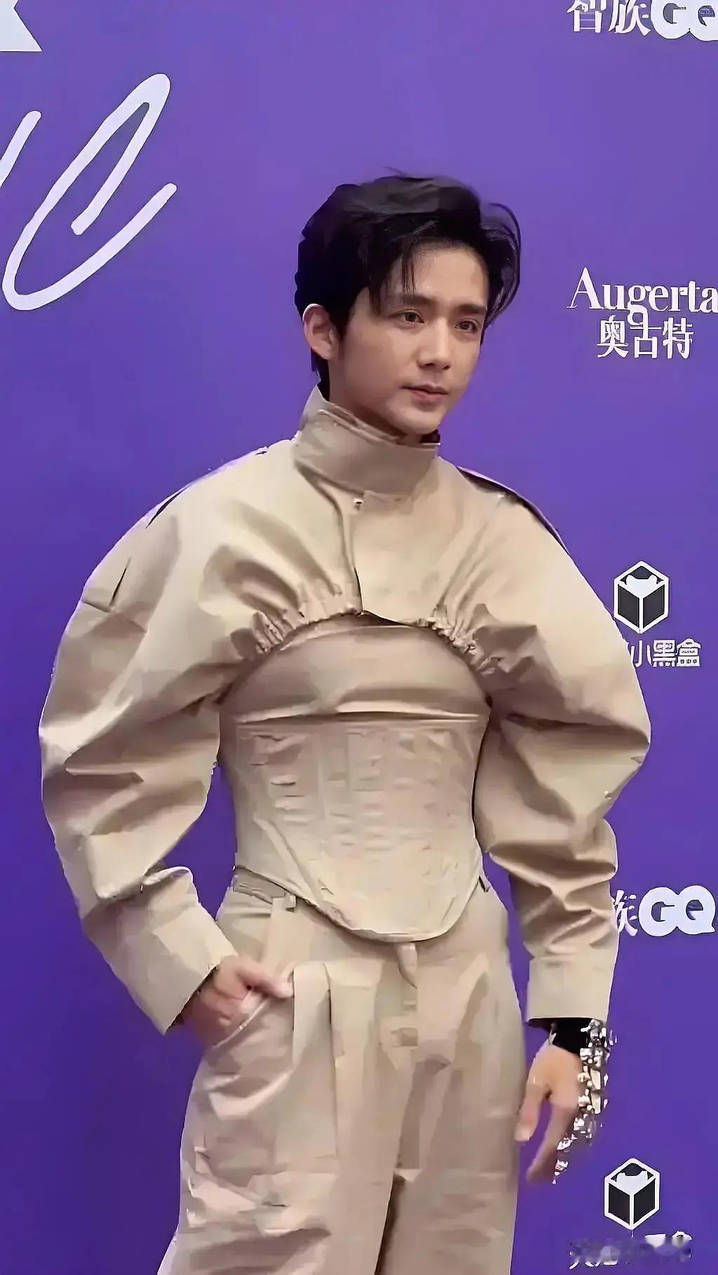 张新成你又让某些女明星自卑了