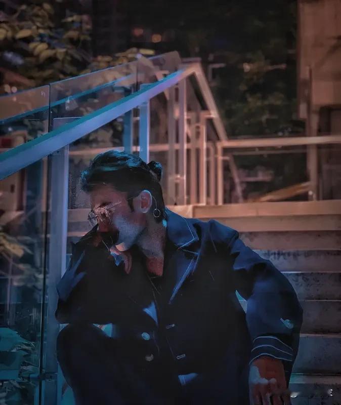 郭富城演唱会可太有料了！近日他在现场和粉丝斗舞的视频爆火，这话题都有6亿阅读量了