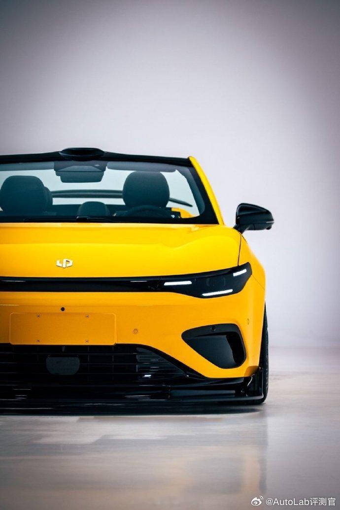 敞篷版零跑lafa5，居然还保留了激光雷达！这车要是真能量产，会不会成为年轻人的