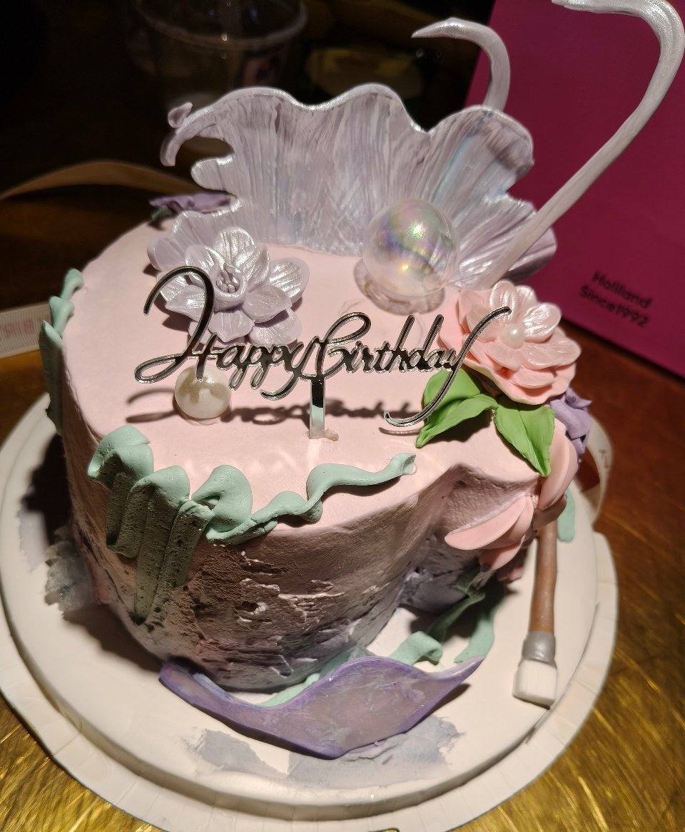 家里一条小鱼过生日 