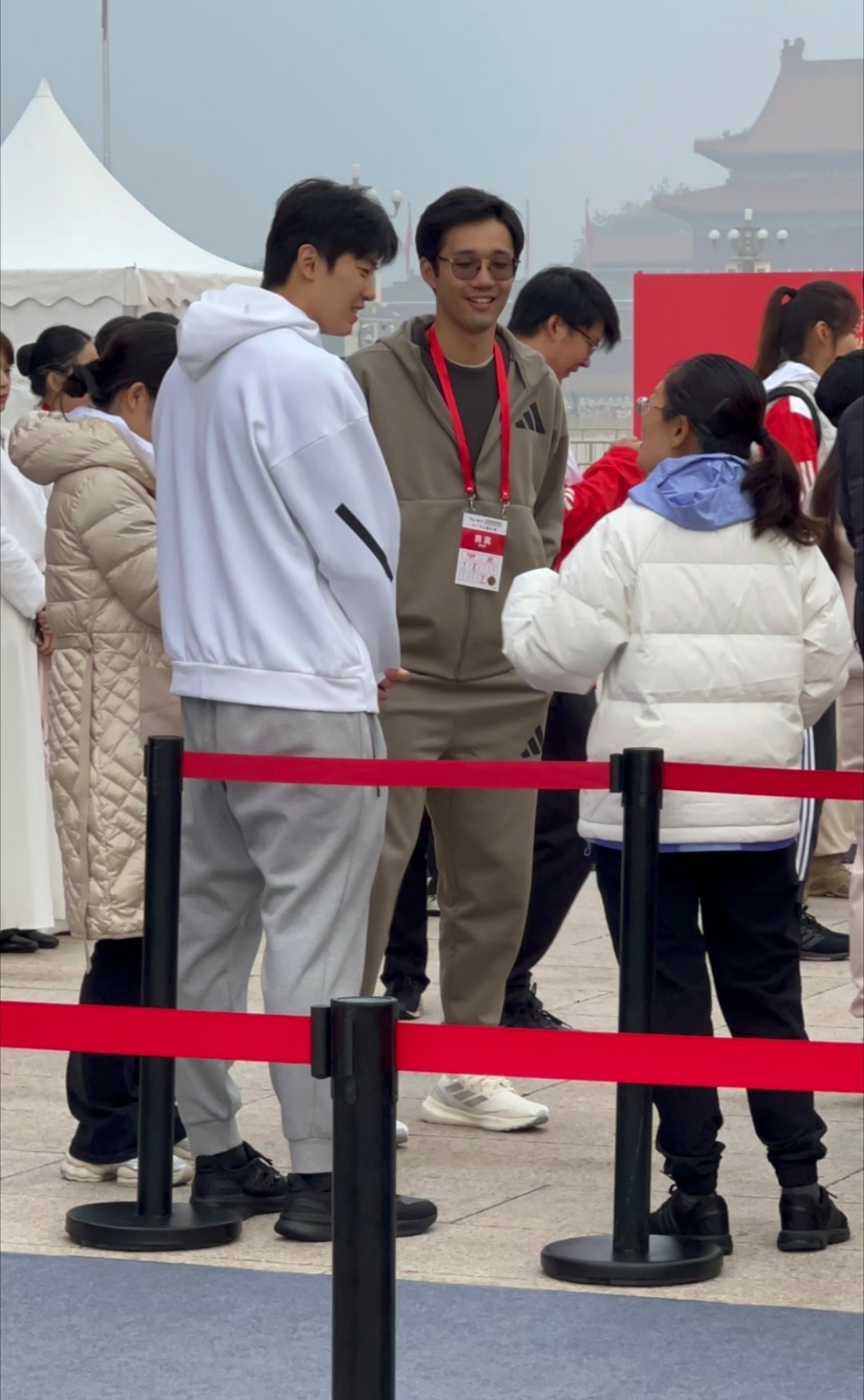 李沛泽和汪顺穿情侣装 李沛泽和潘展乐穿情侣装  合并同类项 潘展乐和汪顺穿情侣装