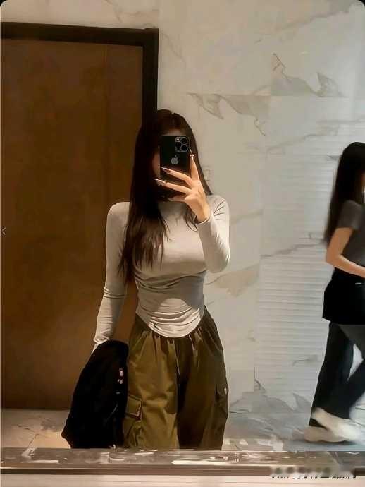 打算收一名关门弟子，学费888元，只教关门。现在报名还教关窗和关灯[捂脸]