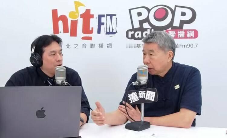 力挺张亚中
他说出了国民党的问题
他是台湾大学的教授
对救国民党和两岸有使命感