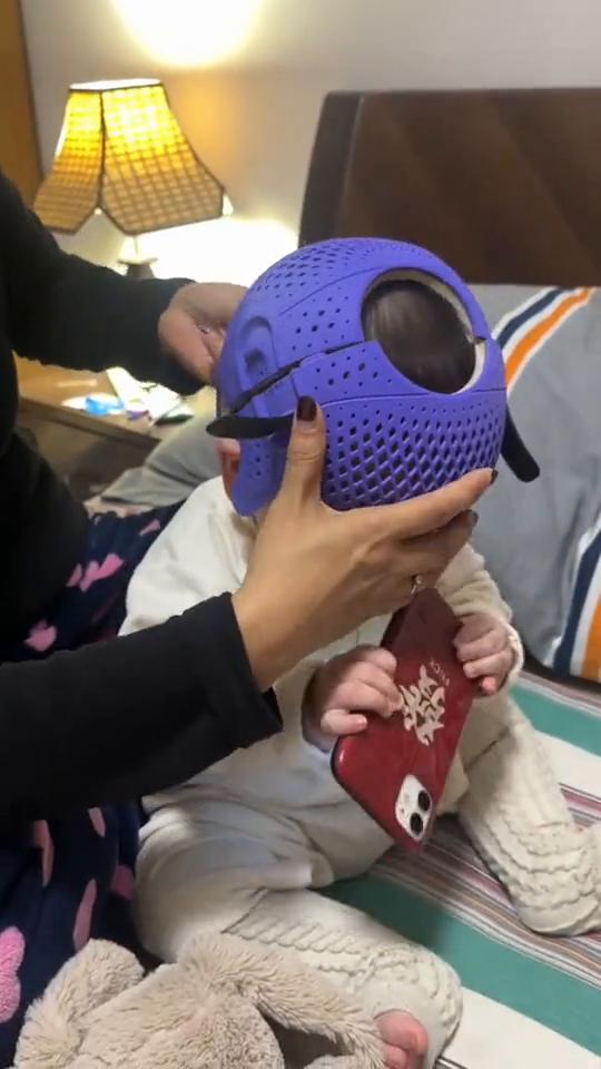 我要再提醒你一次，金箍戴上之后你再也不是个凡人，人世间的情欲不能再沾半点。如果动