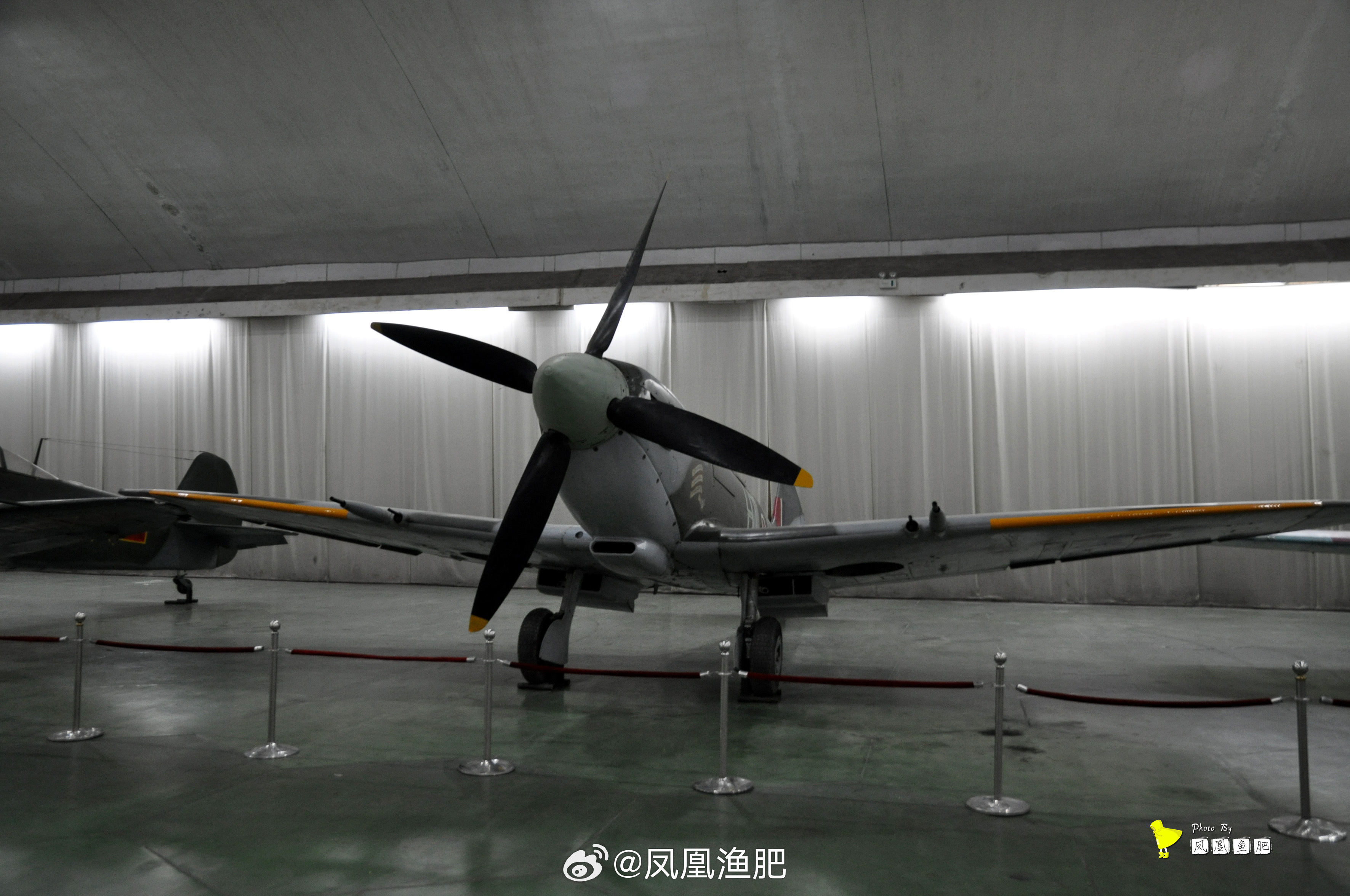 NO. 50航空博物馆 里的  喷火式战斗机 Spitfire Fighter 