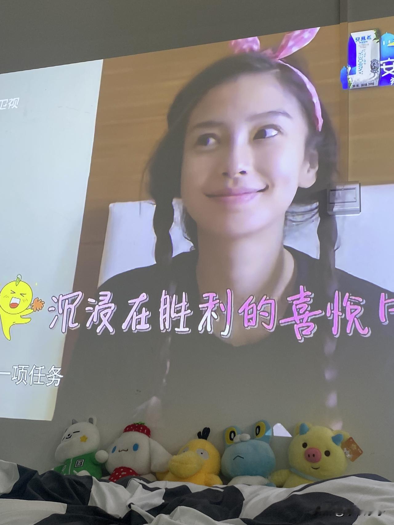 当时的baby真的很难评……

看以前的综艺，素颜能有这种状态是啥概念啊，女孩子