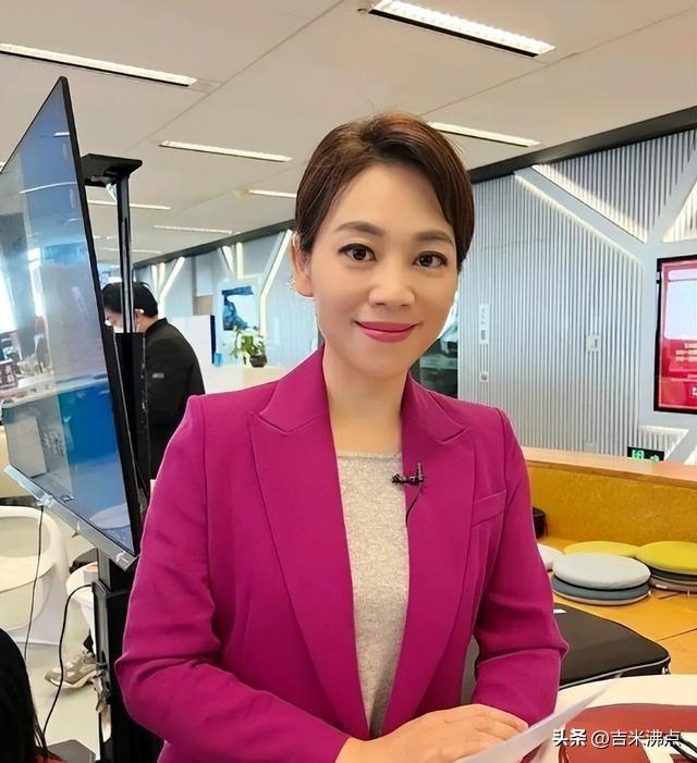央视主播深夜排队加油，丈夫是文科状元她靠谁？，网友扒出履历后沉默了，真相原来不是