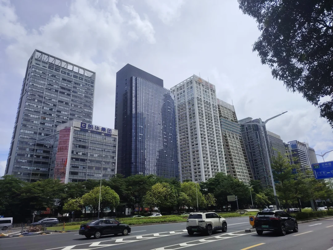 深圳福田商务区渐老化，都市更新不如前海？