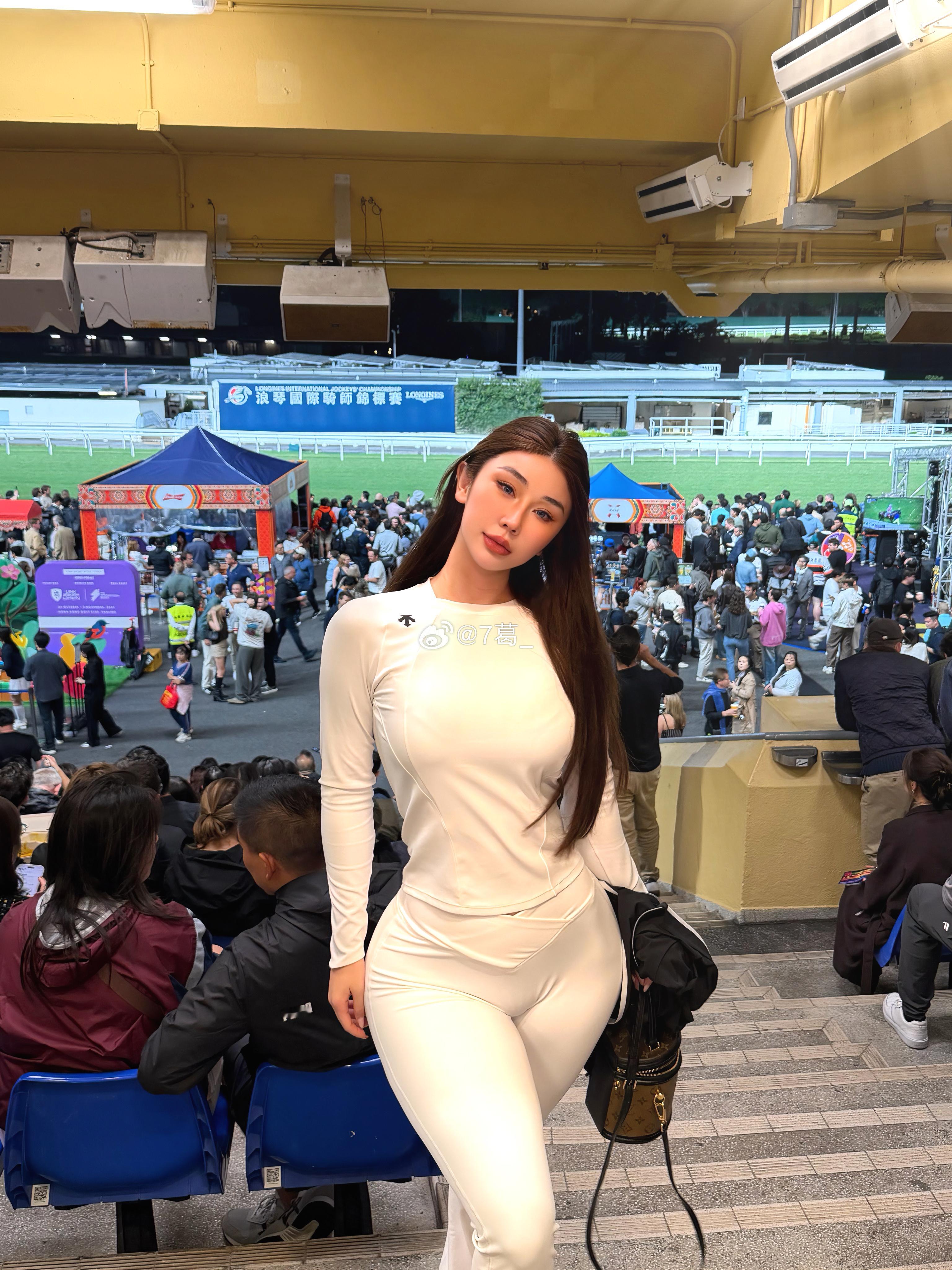 每周三晚标配三件套最爱的蹦沙腩牛肉面、赛马、全球五十家最佳bar的Quninar