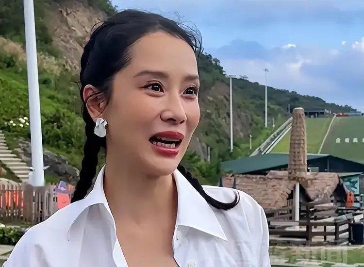 海清真的状态不错 ​​​