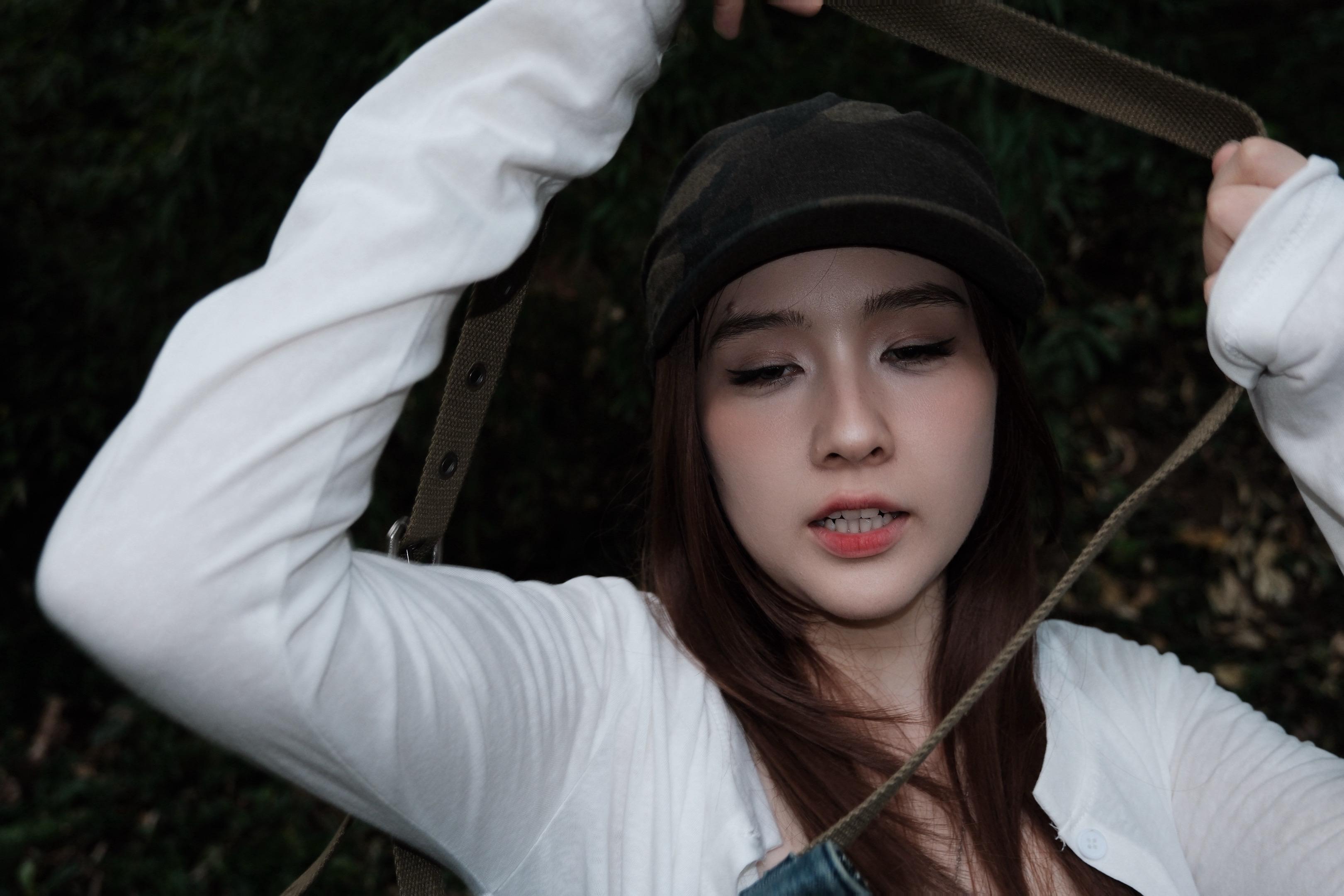 当你朋友非常认真的给你拍了几张后……