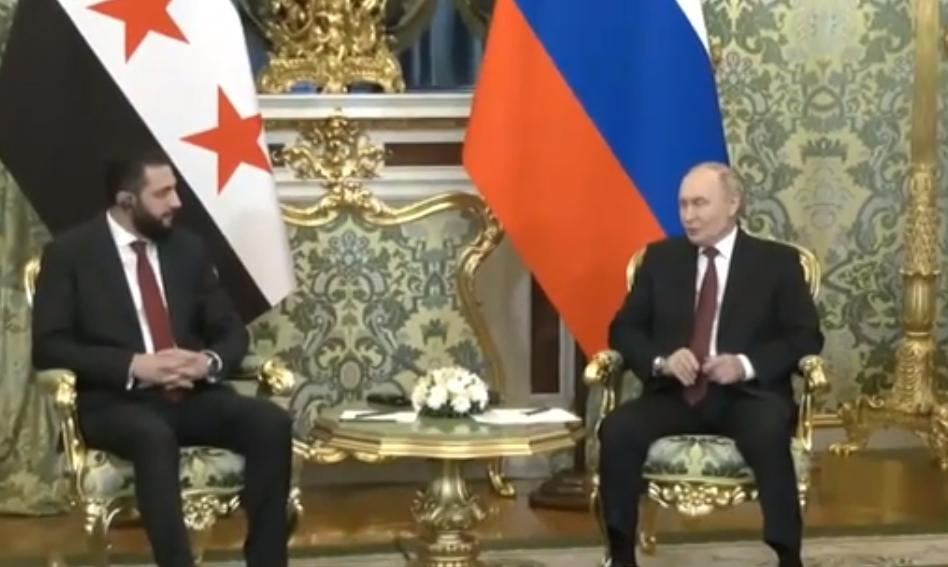 普京：不会交出阿萨德！

昨天晚上的克里姆林宫，一场事关中东局势的会晤悄悄进行。