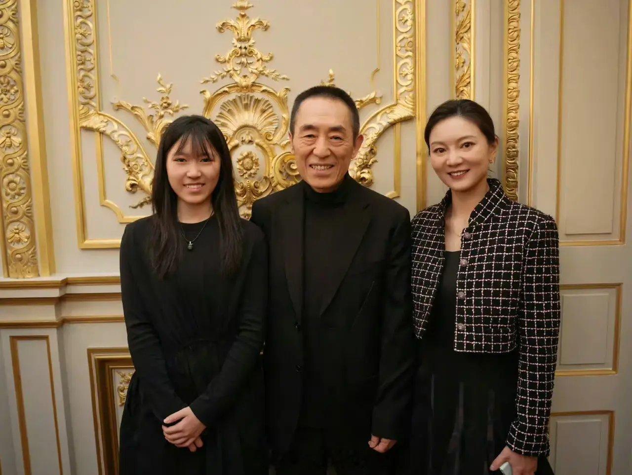 张艺谋女儿任达华女儿 巴黎名媛舞会张艺谋女儿任达华女儿确实美！起点真是不一样近日