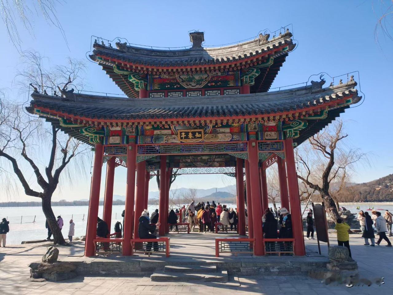 a股周五市场热点板块题材预测！
第一，芯片半导体，国产替代，自主可控，半导体涨价