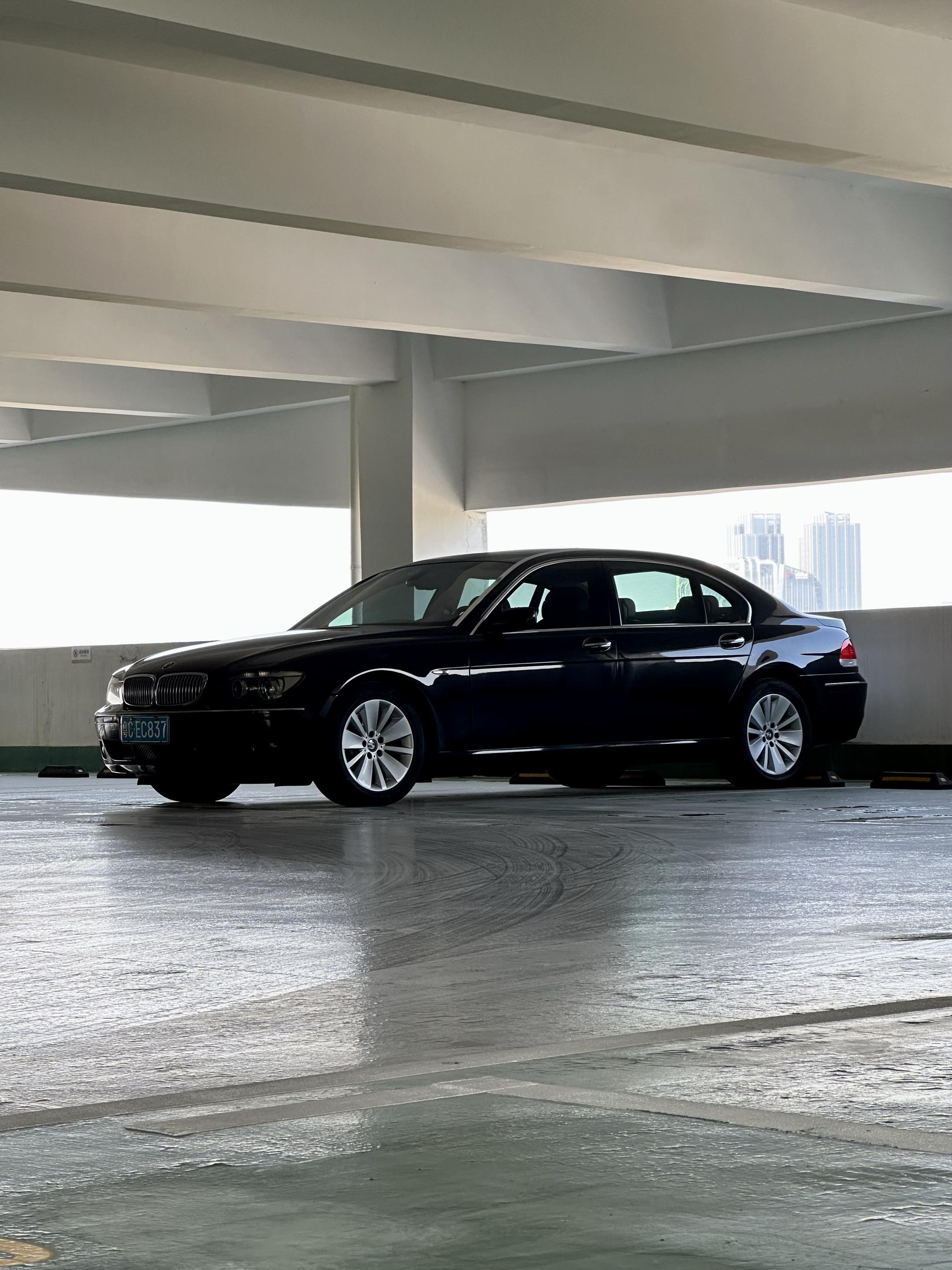 跟了我爸十几年的宝马740Li，要卖了… 2007年的宝马740Li...