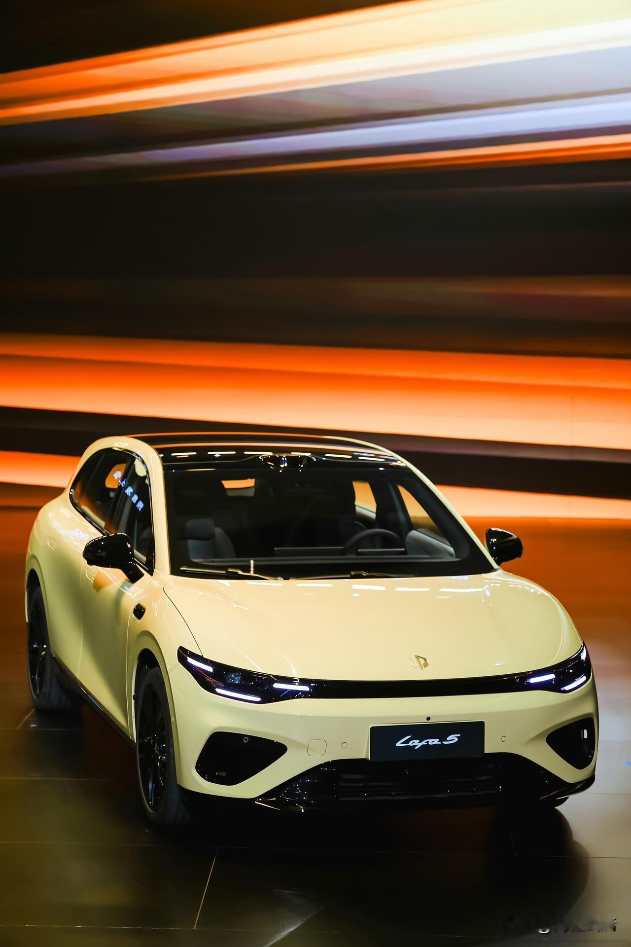 八个国产车的前身：

1、零跑——以前叫长江；

2、理想——以前叫力帆代工；