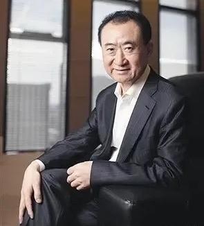 王健林果然是条汉子，什么都可以卖，继续卖卖卖，不留烂摊子。卖掉80座万达广场后，