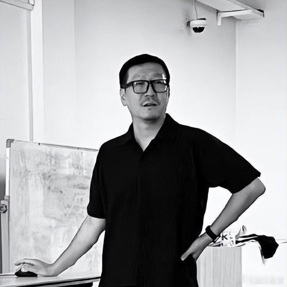 曾和王飞在工作上有过合作的吴女士告诉记者，她了解得知，王飞教授近日在伦敦发生了交