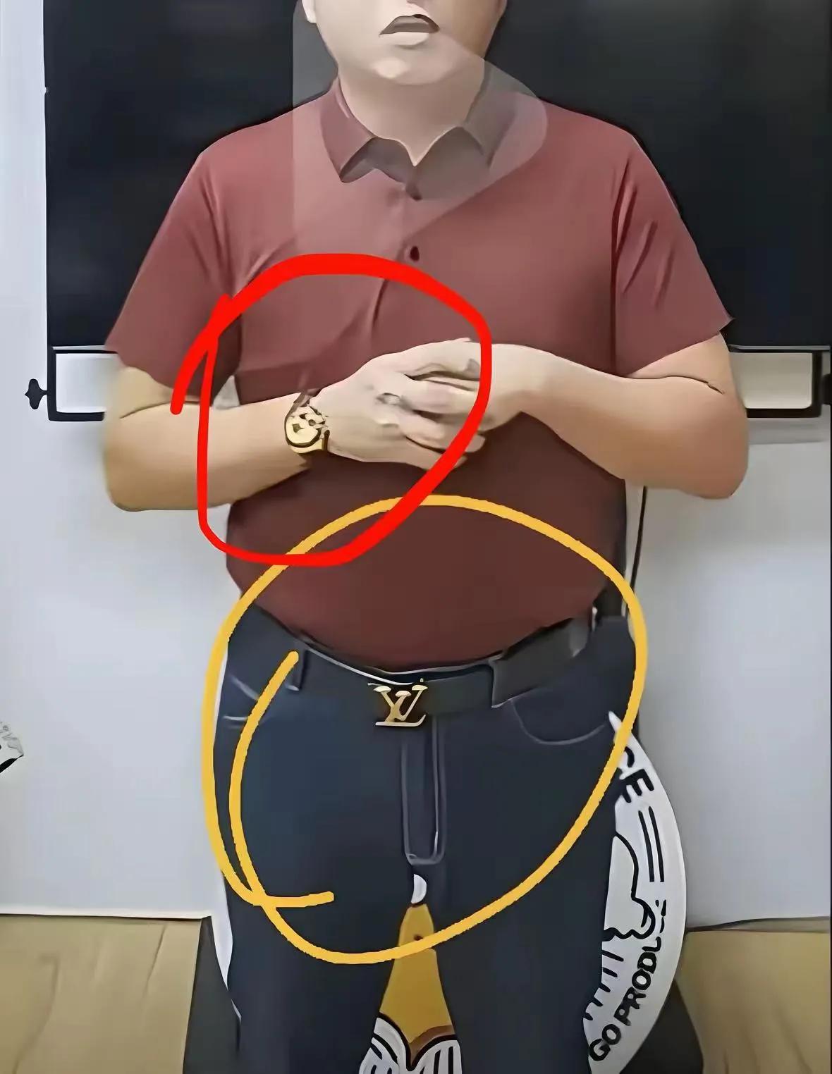 果真，群众的眼睛是雪亮的。大家看了福建漳州杨梅协会会长这一身行头，就知道这份“求