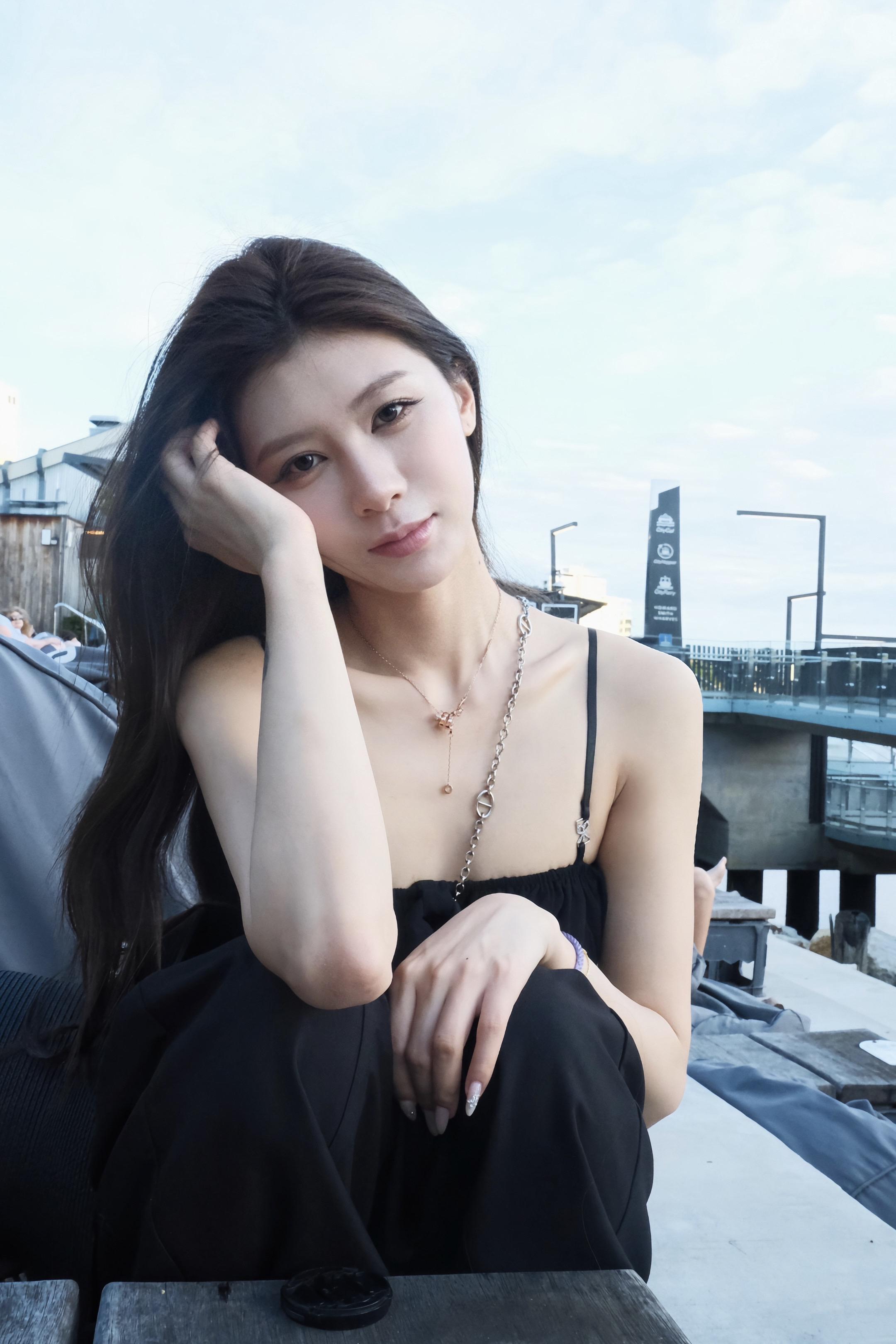 “你不是 5100所以当然不需要遇到阿哲。因为你是你你遇到的是能看到你...